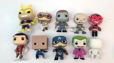 Funko Pop! Vinyl Figures, 2 Bobbleheads 