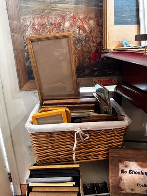 Sale Photo Thumbnail #199