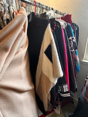 Sale Photo Thumbnail #564