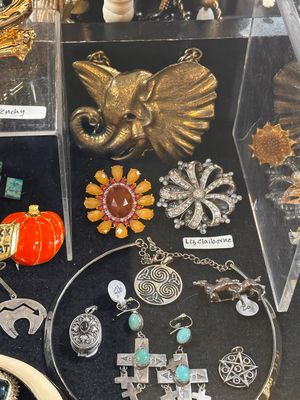Sale Photo Thumbnail #67