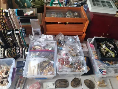 Sale Photo Thumbnail #112