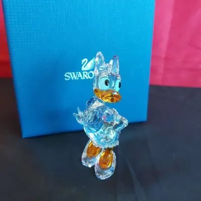 SWAROVSKI DISNEY DAISY DUCK FIGURINE (MODEL 5115334)
