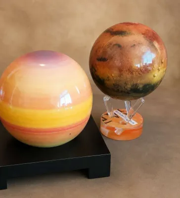 MOVA SELF-SPINNING GLOBES OF SATURN AND MARS