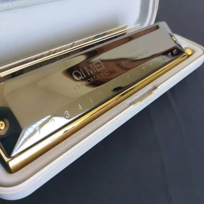 QI MEI 16/64 CHROMATIC HARMONICA 