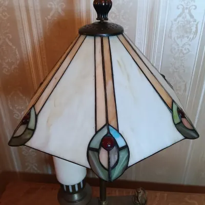 LOT 145: Refurbished Electrified Student Lamp with Tiffany-Style Stained Glass Lamp Shade
