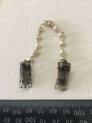Vintage art, glass, sweater, clips