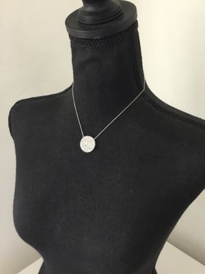 Gorgeous, sterling silver, crystal circular necklace