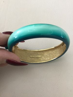 Vintage authentic 1970s Isenberg artist series enamel bangle bracelet