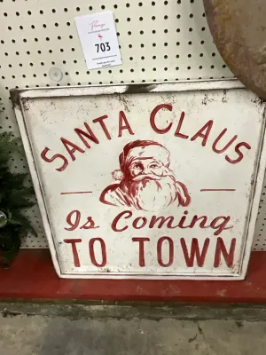 "Santa Clause is Coming to Town" Holiday Sign