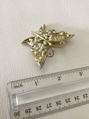 Beautiful, vintage butterfly brooch