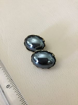 Beautiful vintage clip on earrings