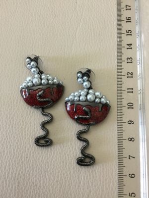 Halloween snake blood faux pearl cup dangle earrings
