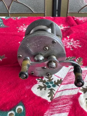 Vintage Shakespeare Criterion 1960 Model HD Fishing Reel
