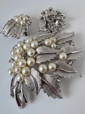 Vintage Trifari Faux Pearl & Rhinestone Leaf Brooch and Earrings Set