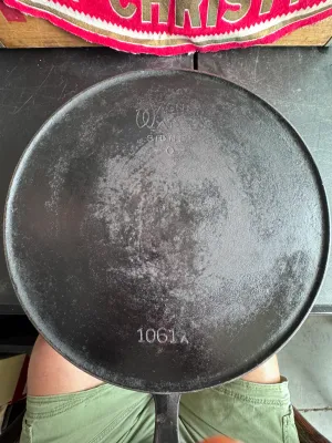Vintage Wagner Ware Sidney -O- Cast Iron Skillet #11 (1061 A)