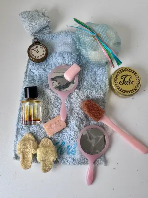Vintage Barbie Doll Bath & Vanity Accessories Lot