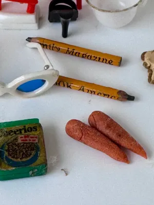 Vintage Barbie Dollhouse Miniature Accessories Lot - Cheerios, Glasses, Food