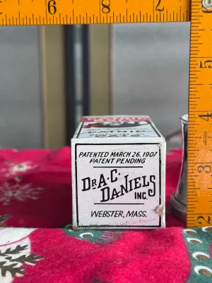 Vintage Dr. A. C. Daniels Catnip Ball Box, Webster, Mass.