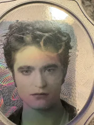 2010 Burger King Twilight Saga Eclipse Edward Cullen Locket Toy