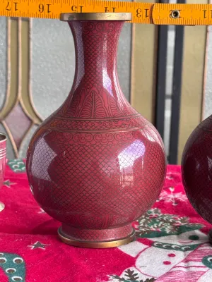 Jingfa "Dragon-scale" network pattern cloisonné enamelware vases