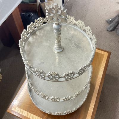 3290 Festive Aluminum Three Tiered Snowflake Stand