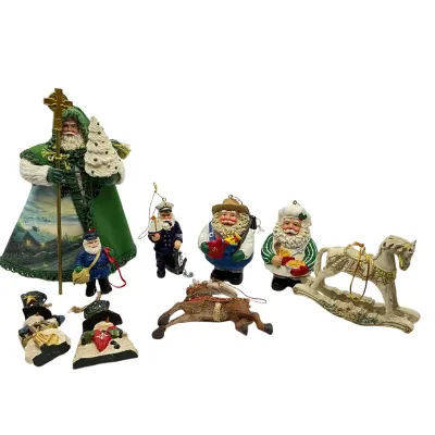 3267 Thomas Kincade Santa with various Santa Ornaments