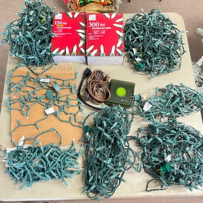 Assorted Christmas Lights, Extension Cords, and Timer Lot