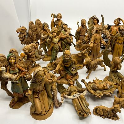 3263 Set of 43pcs. 1983 Fontainini Depose Italian Plastic Nativity Figures