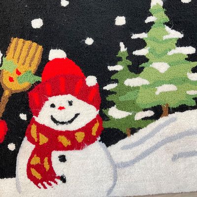 Holiday Snowman Hooked Accent Rug