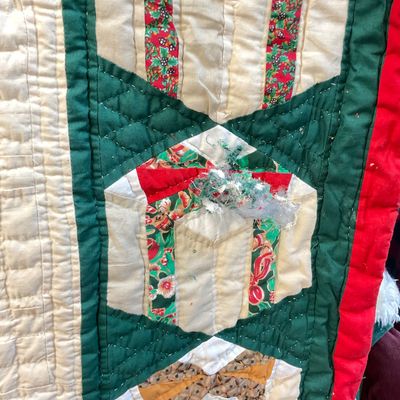 Handmade Christmas Tree and Gift Box Motif Patchwork Quilt