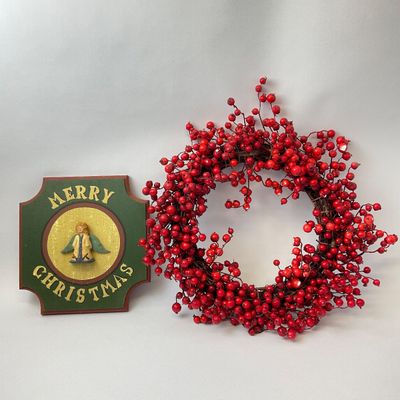 Vintage Christmas Red Berry Wreath & Wooden Angel Plaque