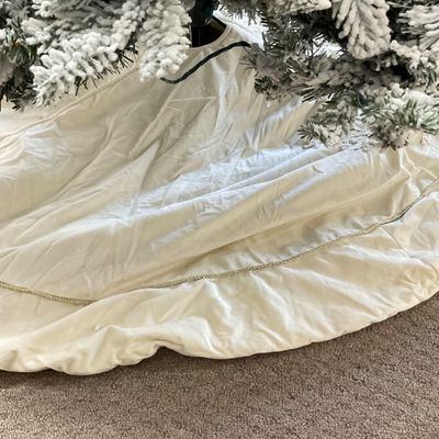 Cream Christmas Tree Skirt with Embroidered Snowflakes