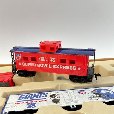 Vintage Mantua HO Scale NFL Super Bowl Winners Train Set (1993)