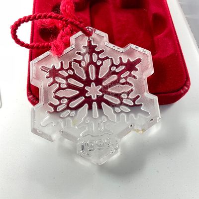 3253 Waterford Crystal 1995 Sow Crystal Ornament