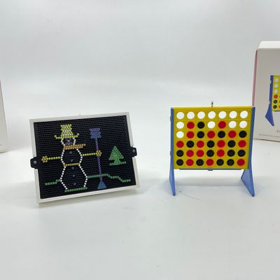 3280 Hallmark Keepsake Ornaments “Lite-brite” Connect 4” Hasbro