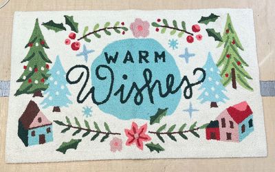 Loloi 'Warm Wishes' Hooked Christmas Accent Rug - 27" x 45"
