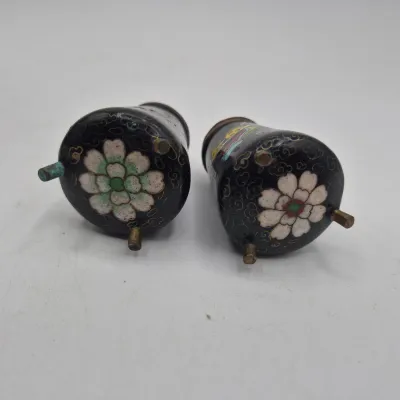 LOT 43U: Vintage Cloisonné Salt and Pepper Shakers & Ceramic Foo Dog Dragon