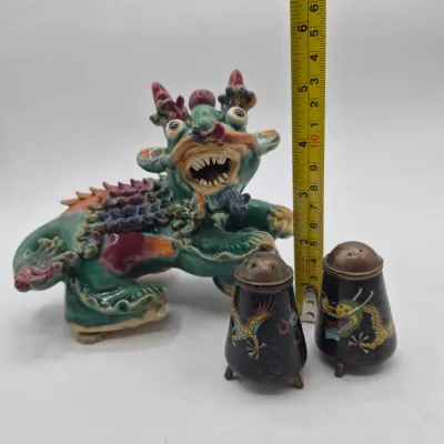 LOT 43U: Vintage Cloisonné Salt and Pepper Shakers & Ceramic Foo Dog Dragon