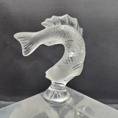 LOT 22U: Vintage Lalique Leaping Koi Fish Crystal Figurine