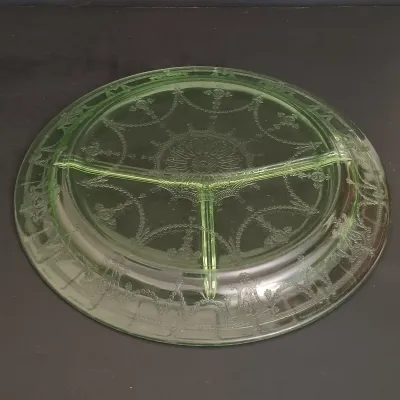 LOT 200: Uranium Glass Cameo Ballerina Pattern Divided Plates