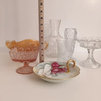 LOT 139: Vintage Glass Collection: Uranium, Marigold Carnival, Pink