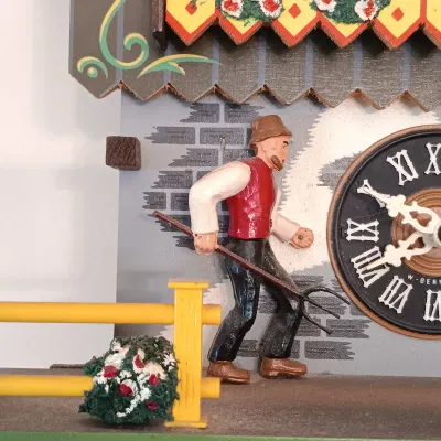 LOT 221: E. Schmeckenbecher West German Cuckoo Clock