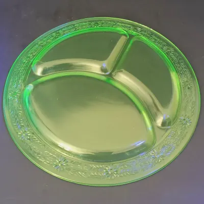 LOT 199: Uranium Glass Daisy Pattern Divided Plates