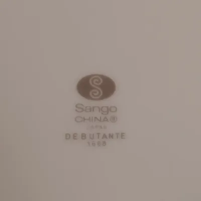 LOT 138: Sango China Set - Deutante