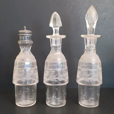 LOT 228: Simpson Hall Miller and Co Treble Plate Cruet Set