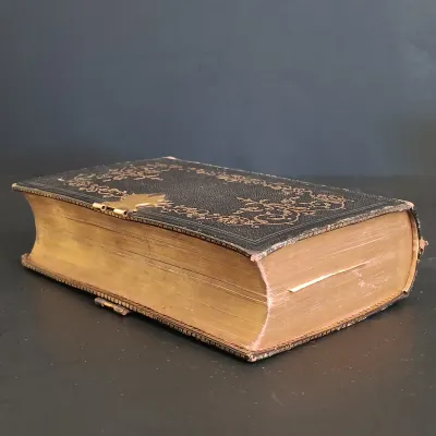 LOT 203: Holy Bible 1847 - J.B. Lippincott Philadelphia Publishing