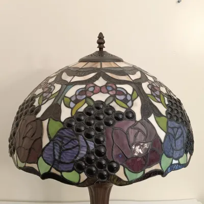 LOT 141: Tiffany-Style Stained Glass Table Lamp