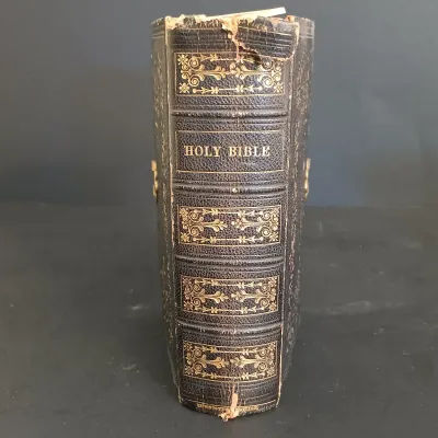 LOT 203: Holy Bible 1847 - J.B. Lippincott Philadelphia Publishing