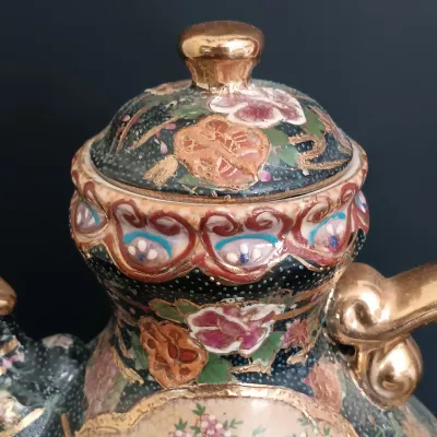 LOT 222: Royal Satsuma Hand-Painted Pheasant Teapot