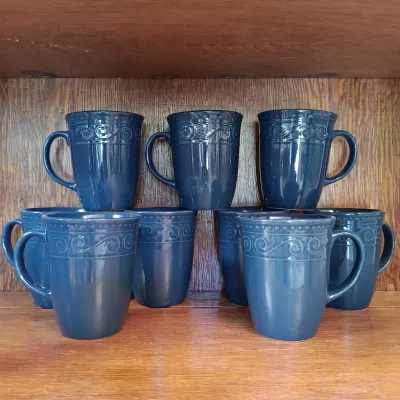 LOT 225: Royal Norfolk Blue Dinnerware Set